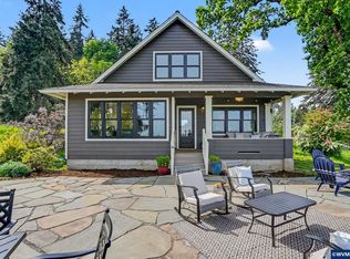 17135 Herigstad Rd NE, Silverton, OR 97381