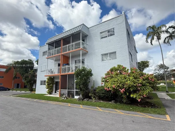 11309 SW 200th St #C213, Miami, FL 33157