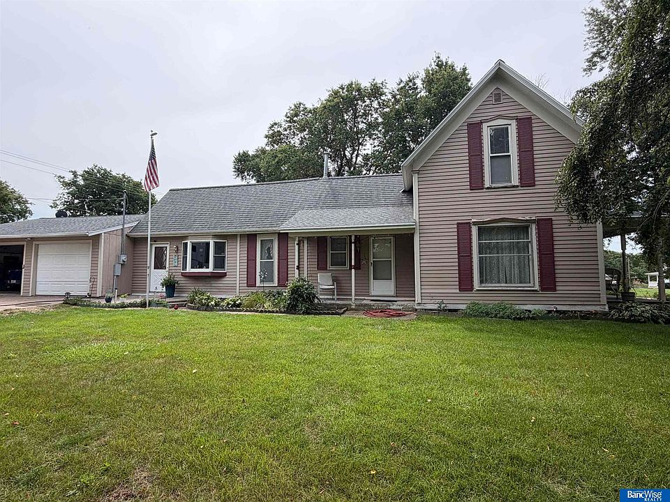 1st image of 818 15th St