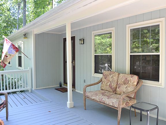 3rd image of 107 Jefferson Dr