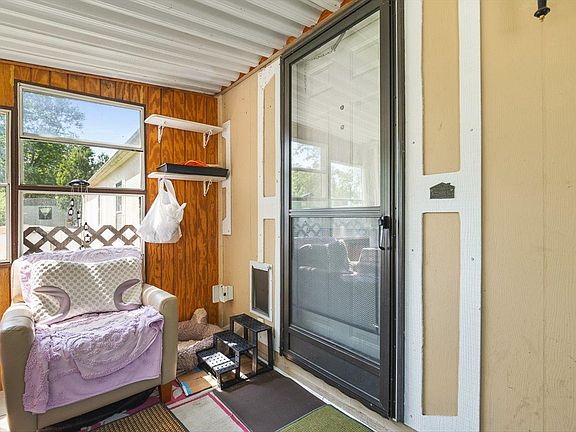 2nd image of 206 Viola Dr