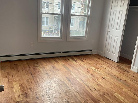 2nd image of 37 William St #3-4