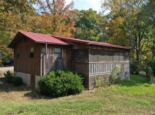 3242 Toms Creek Rd, Linden, TN 37096