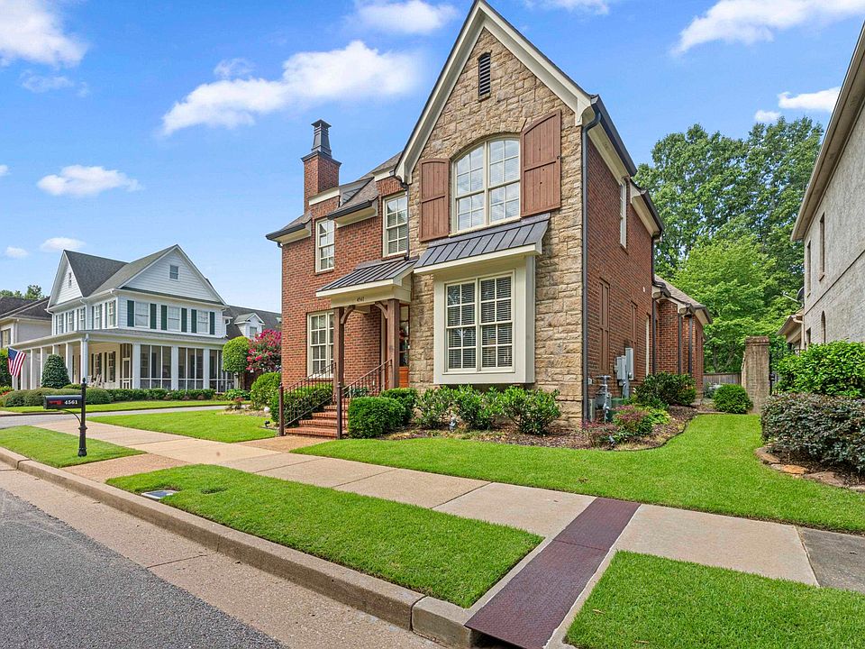 1st image of 4561 W Woodlawn Cir