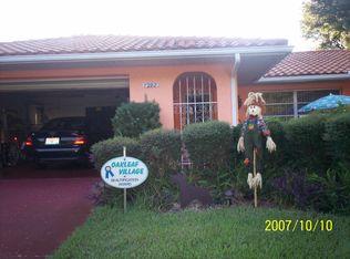 1292 Golden Oak Dr, Tarpon Springs, FL 34689