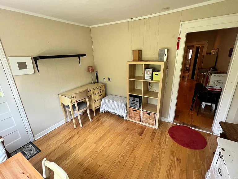 43 Burnfield Ave — Photo 6