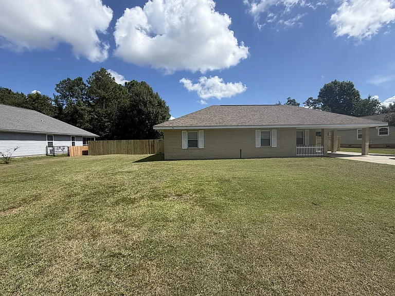 247 Oak Dr — Photo 22