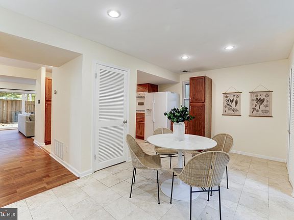 3rd image of 11102 Saffold Way