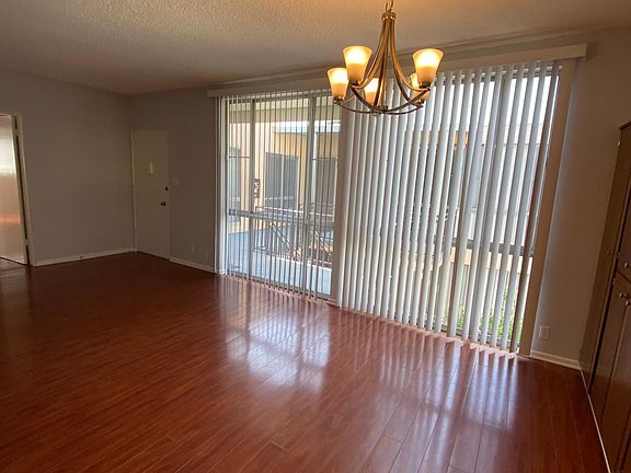 5th image of 611 E Orange Grove Ave #F