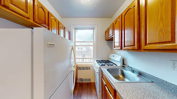 Rented by Bond New York | media 9