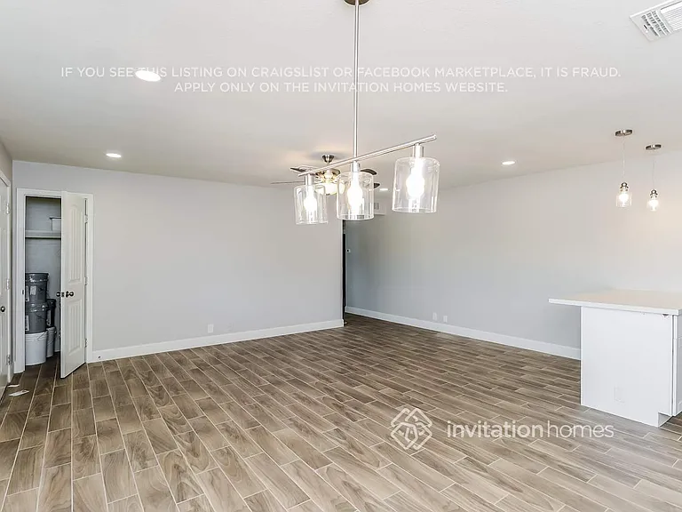 1923 E Vine Ave — Photo 6