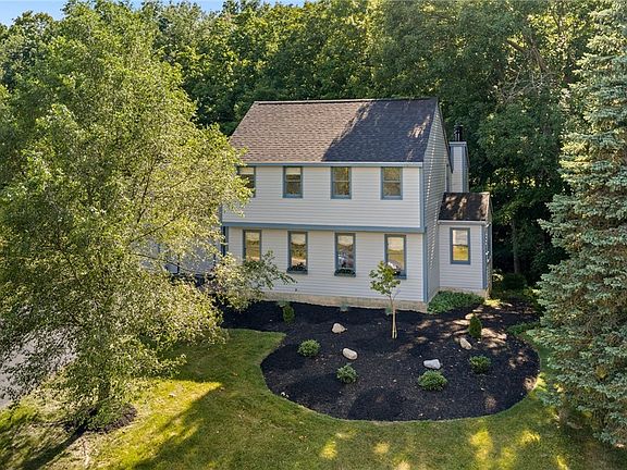 2nd image of 4929 Limehill Dr