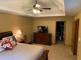 516 Dorchester Dr, Seven Fields, PA 16046