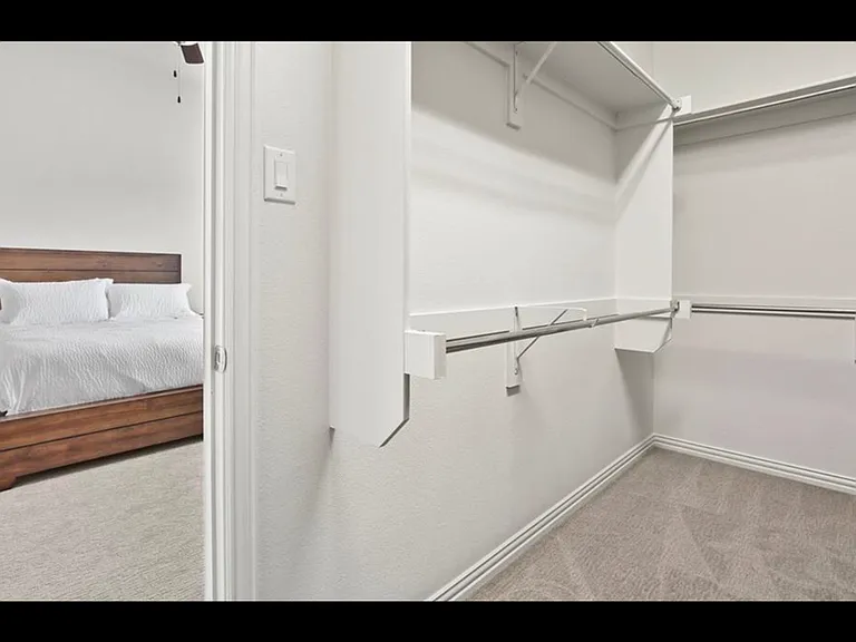 7113 Huckleberry Dr — Photo 9