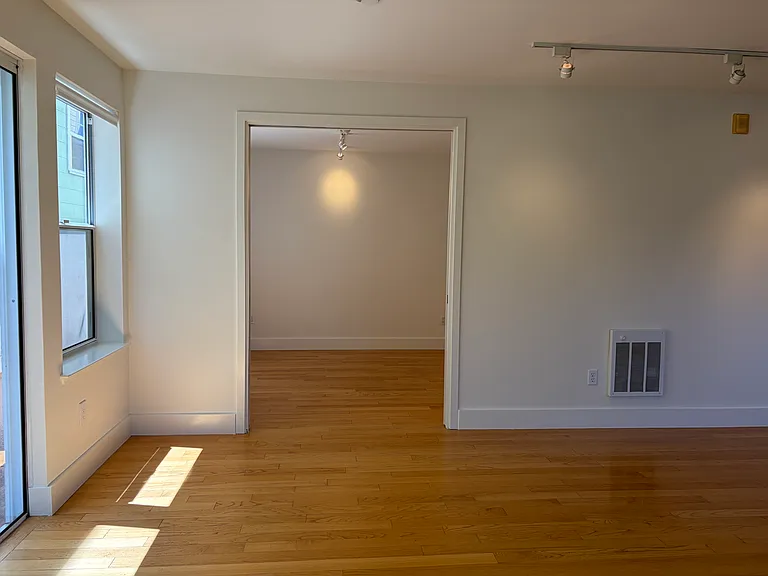 602 Shotwell St #1 — Photo 7