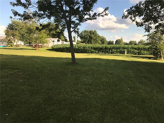 4th image of 1782 F Ave