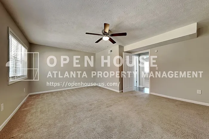 21 Leighs Grove Way — Photo 6