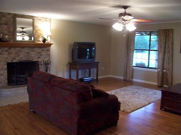 2nd image of 2071 County Road 3107 S