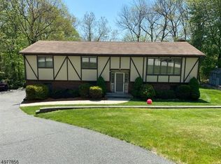 4 Jeffrey Rd, Landing, NJ 07850