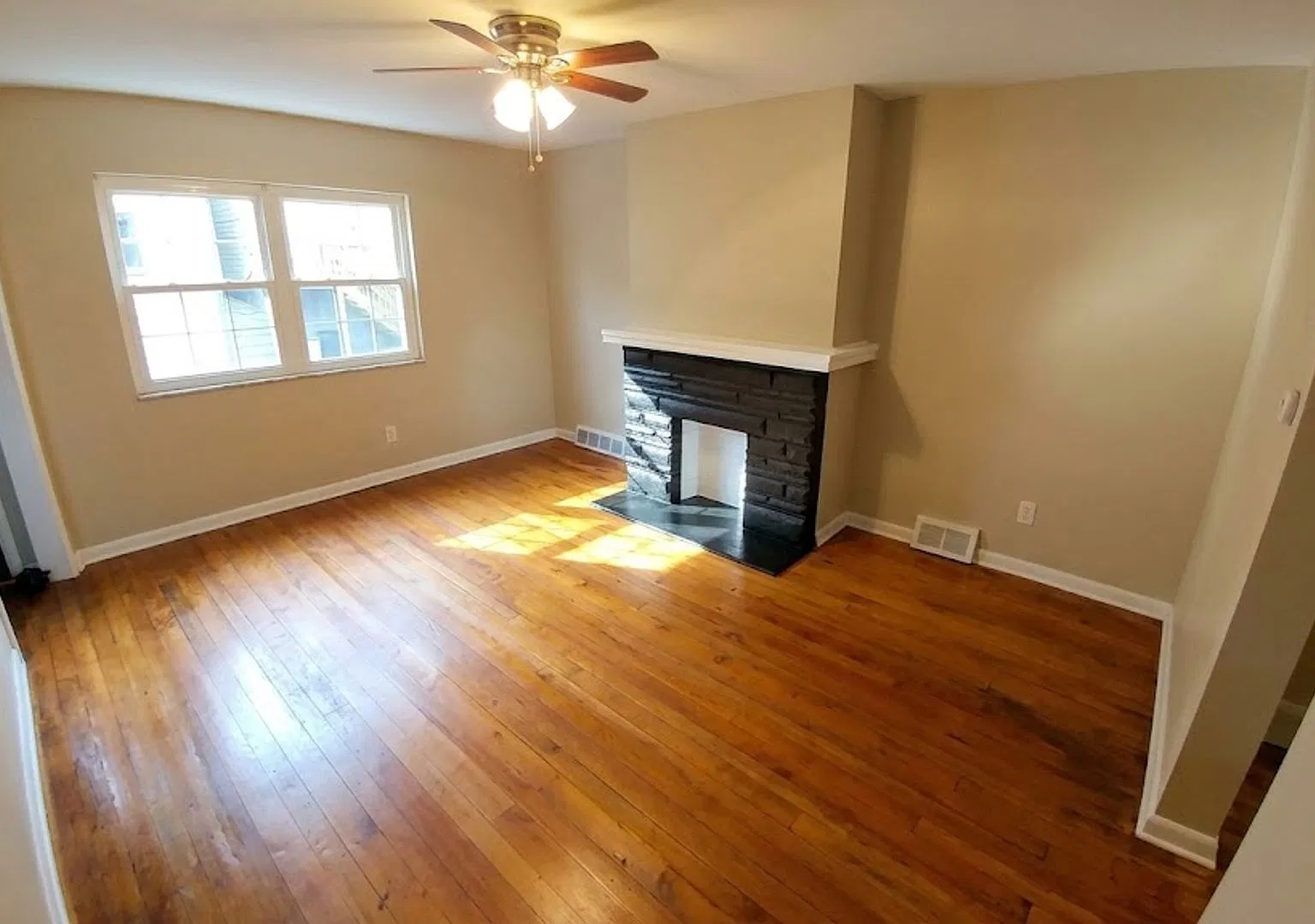 Student Housing - South Side — Photo 3