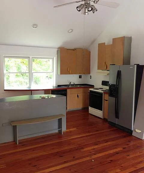 1394 Porchers Bluff Rd — Photo 5