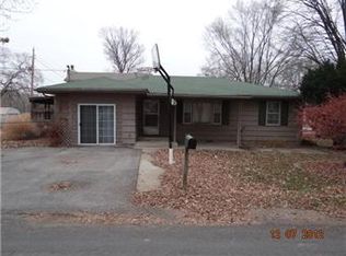 219 S 7th St, Edwardsville, KS 66111