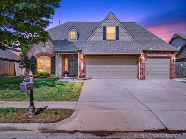 12006 S Tamarack St, Jenks, OK 74037