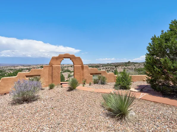 90 Homesteads Rd, Placitas, NM 87043