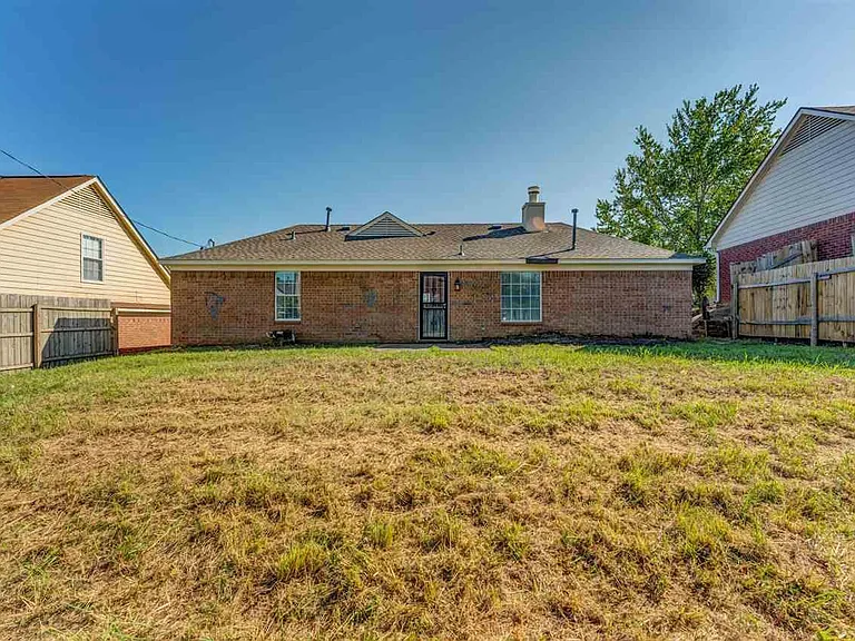 5540 Angelace Dr S — Photo 18