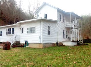 492 Buckeye Rd, Lima, WV 26377