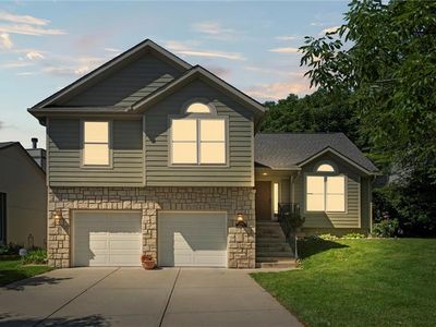 12434 England St, Overland Park, KS, 66213