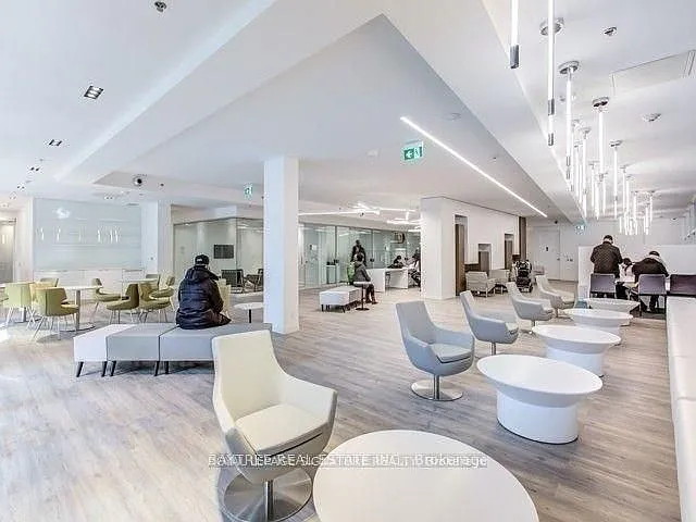 181 Dundas St E #2105 — Photo 17