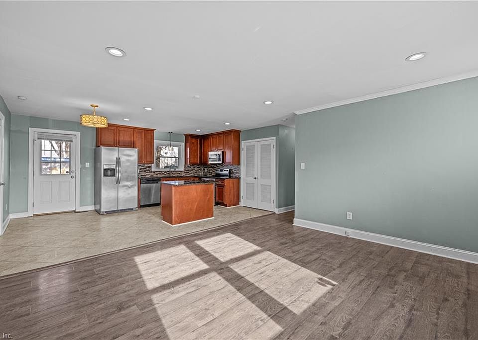 1st image of 4002 Candlewood Dr