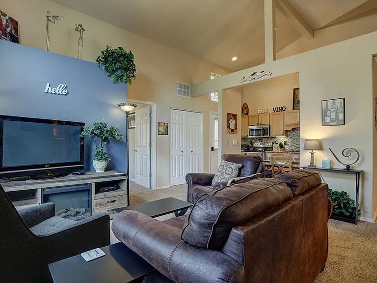56858 Enterprise Dr — Photo 5