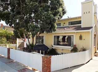 212 8th St, Seal Beach, CA 90740