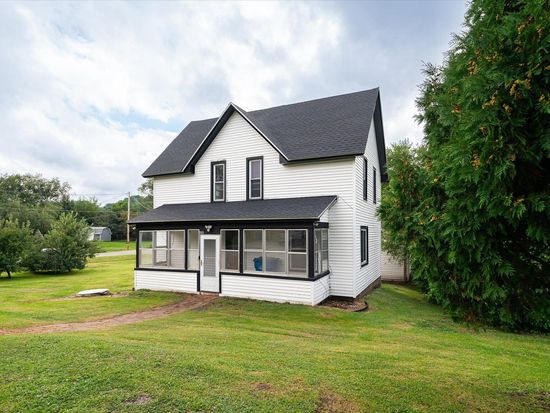 860 Main St, Dakota, MN 55925