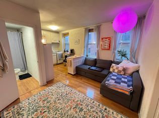 35 Charter St APT 7, Boston, MA 02113