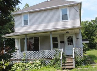 245 Pike St, Carbondale, PA 18407