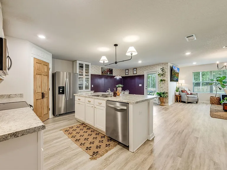 6848 Fresh Meadow Ln — Photo 7