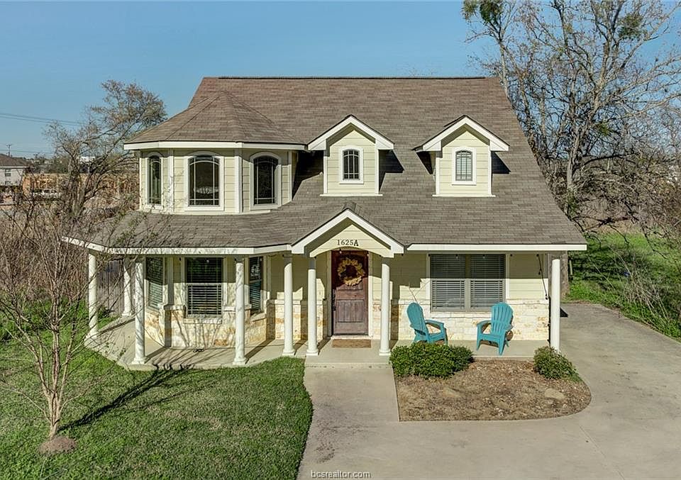 1st image of 1625 Park Pl #A