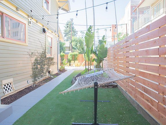 5th image of 1846 N Wilton Pl #5