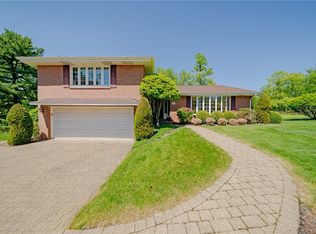 12249 Linshan Dr, North Huntingdon, PA 15642