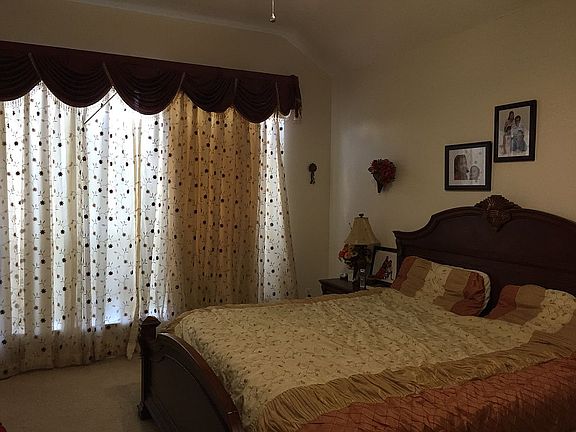 Master bed room
