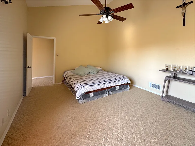 2542 Lindenwood Dr #2542 — Photo 10