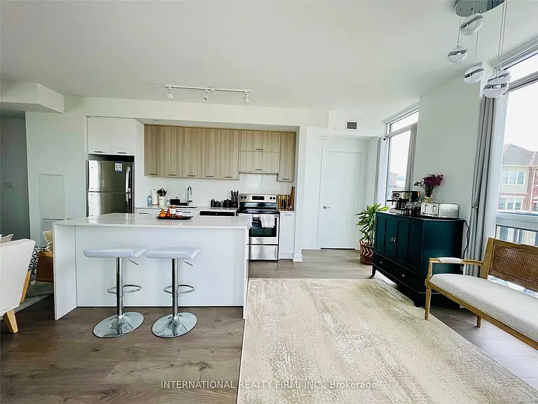 180 Veterans Dr #303 — Photo 15