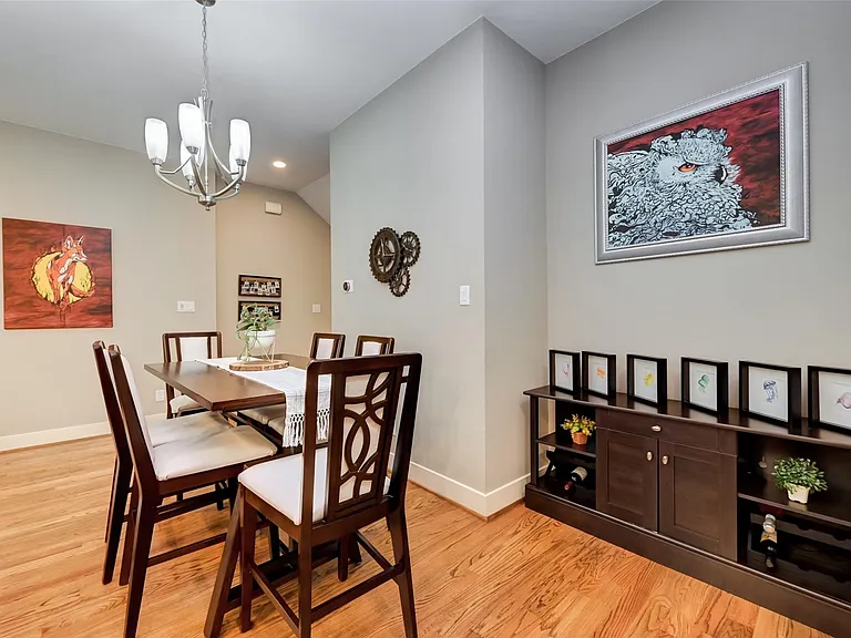1537 Malone St — Photo 8