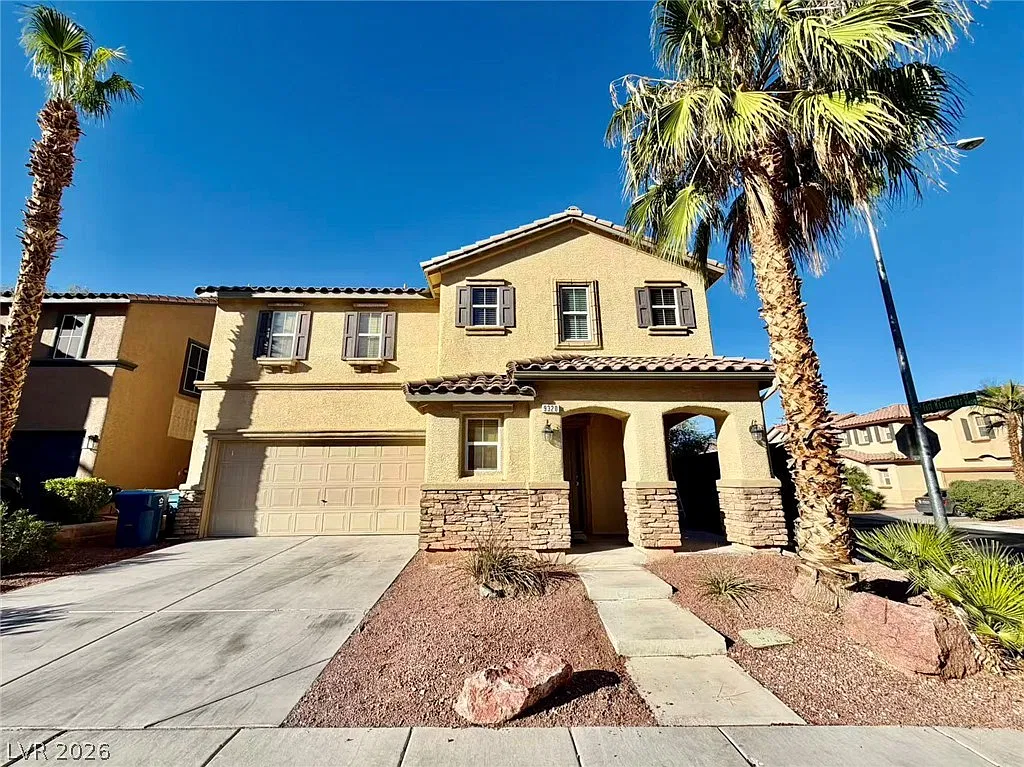 3 bed, 2.5 bath, 1721 sqft, $1,950 — Photo 2
