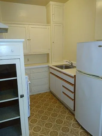 745 43rd Ave #5 — Photo 3