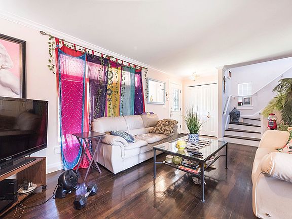 5th image of 5980 Matsqui St