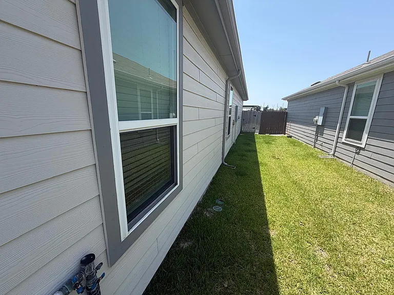 16039 Kingfield Haven Dr — Photo 3